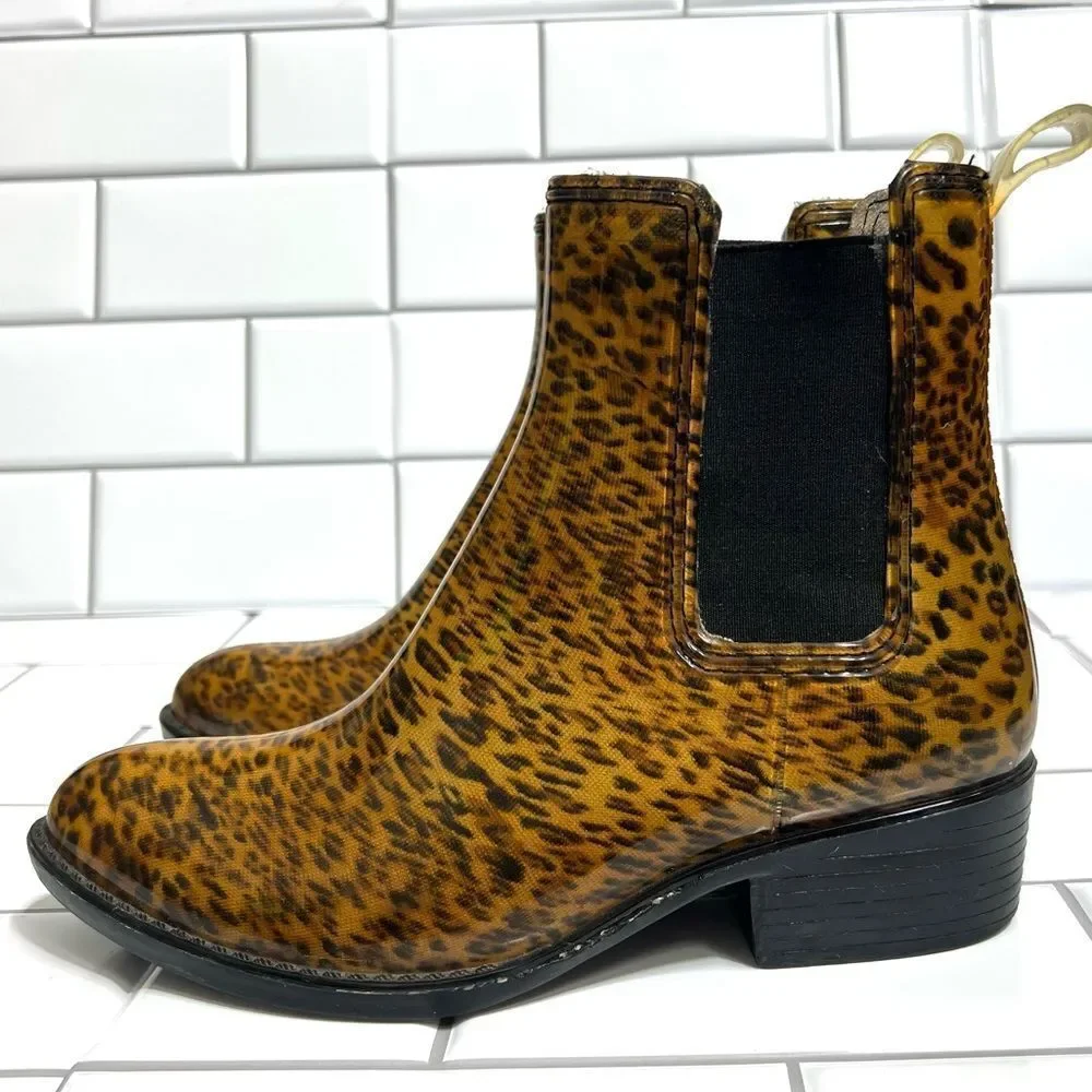 Jeffrey Campbell Rain Boots Leopard Cheetah Print Rubber Chelsea Boots Size 7